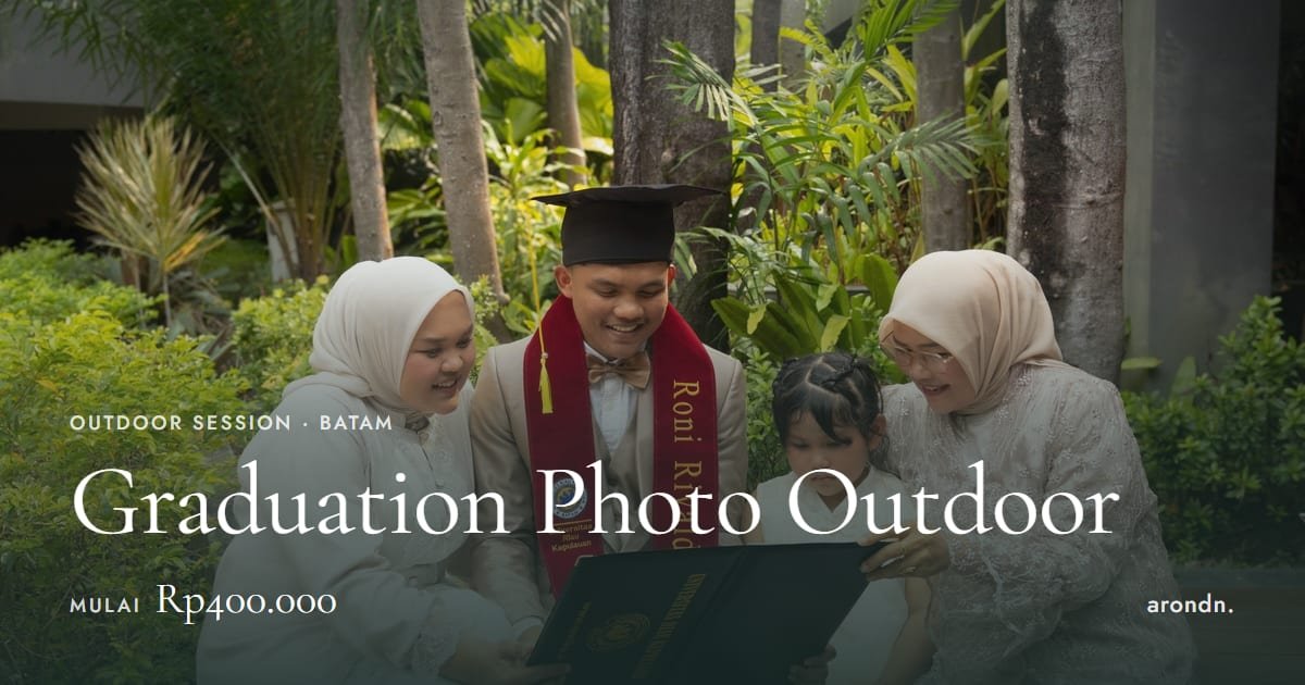 Preview desktop Graduation Photo Outdoor